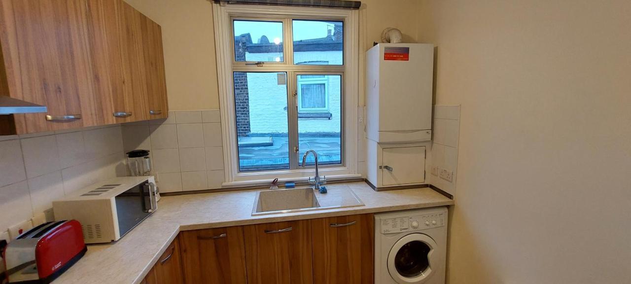 Family Friendly 3 Bedroom Flat Zone 2 - Children Stay Free! ロンドン エクステリア 写真