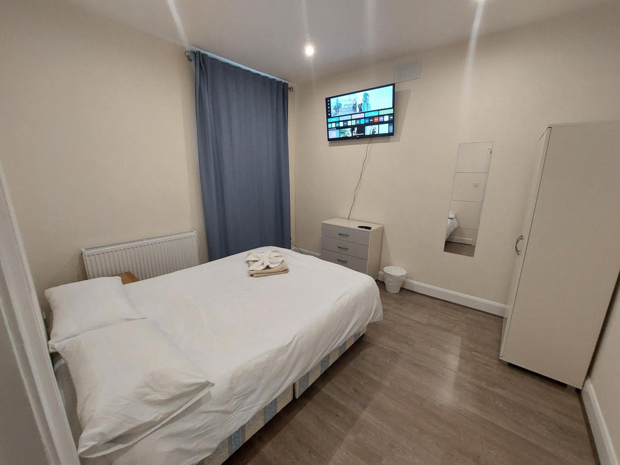 Family Friendly 3 Bedroom Flat Zone 2 - Children Stay Free! ロンドン エクステリア 写真